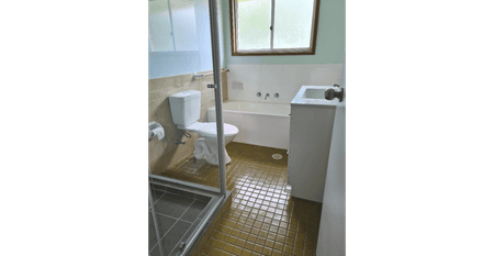 Three Bedroom Home - Photo 5