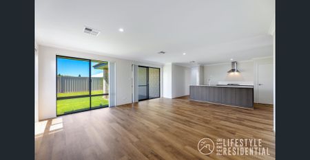 GORGEOUS FAMILY HOME FOR RENT - Photo 3