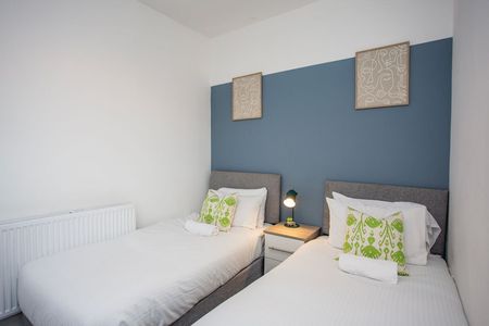 John Street - Photo 4