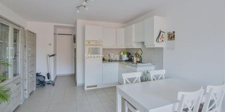 Appartement te huur in Vossem voor € 900 met 1 slaapkamer - Photo 3