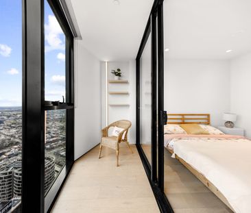 Stylish City Apartment comes fully furnished with Rare Car Park – L... - Photo 3