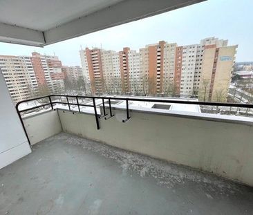 Für Mieter mit Ideen: renovierungsbedürftige 2-Zimmer Wohnung mit P... - Photo 4