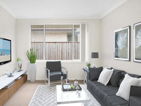 10 Shoveler Street, Aberglasslyn NSW 2320 - House For Rent | Domain - Photo 2