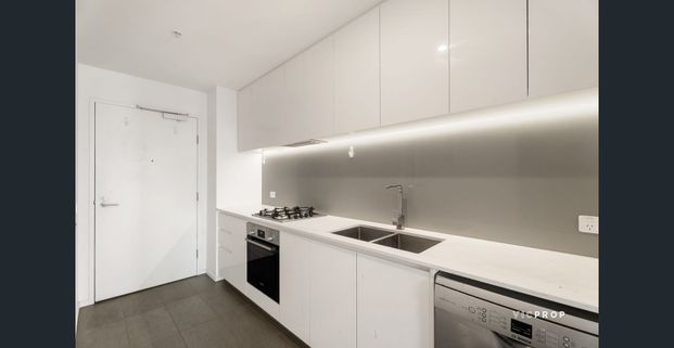 MODERN URBAN LIVING WITH CITY VIEWS - Photo 1