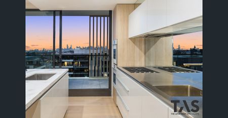 Welcome to Esquire Penthouse: Where Luxury Meets Home! - Photo 5