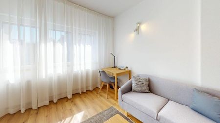 Unique Serviced Living @ Basel SBB / Gundeldingen - Photo 2