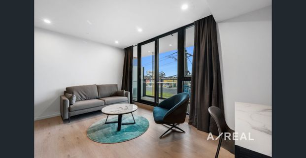 Fully Furnished Designed Apartment with Utilities ALL Included! Flexible Lease Terms! - Photo 1