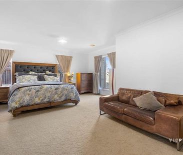 Spacious Family Home in Prime Location - Photo 6