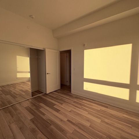 For Lease - 3250 Carding Mill Trail Unit# 512, Oakville, Ontario - Photo 1