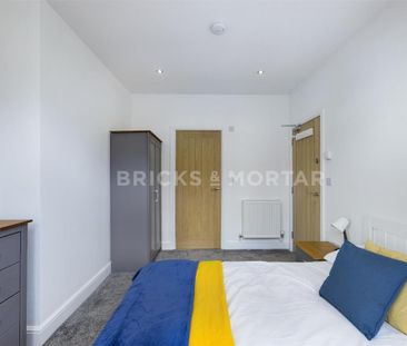 1 bedroom in a house share to rent - Photo 3