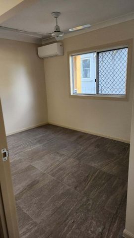 Large House with Inground pool - Mourilyan - Photo 4