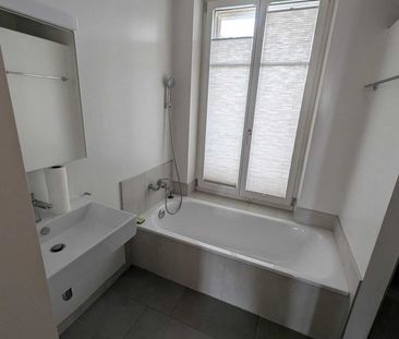 Bel appartement de 3.5 pièces avec vue - Photo 2