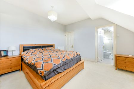 Windermere Avenue, SW19, London - Photo 2