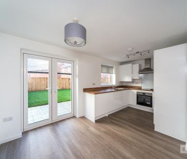 3 bedroom semi-detached house to rent - Photo 4