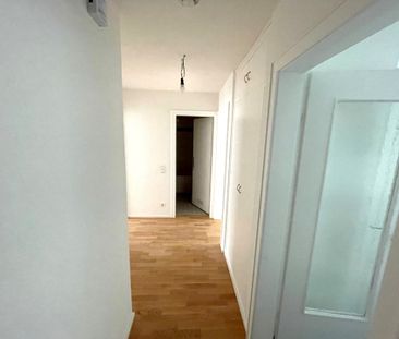 Mietwohnung in Regensburg - Modernisierte 2-Zimmer-Wohnung mit neue... - Photo 4