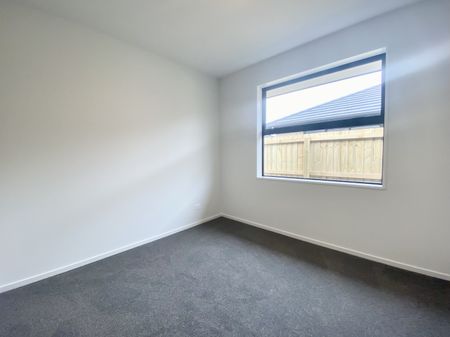 36 Blakes Road, Belfast - Photo 4