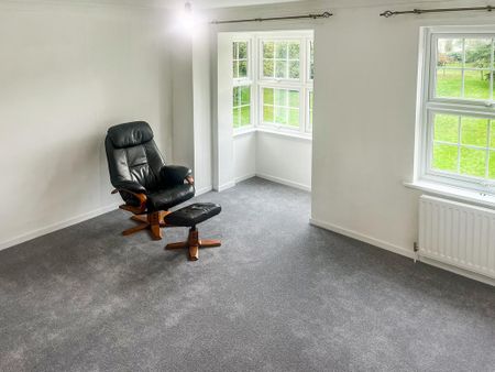 4 bedroom townhouse to rent - Photo 2