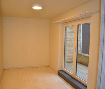Appartement te huur - Photo 1