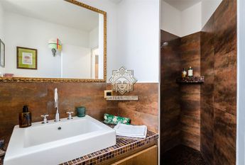 Appartamento arredato con terrazzo