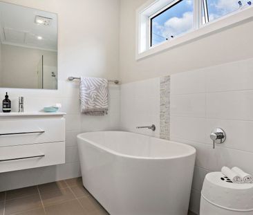 Three Bedroom Home - Photo 4