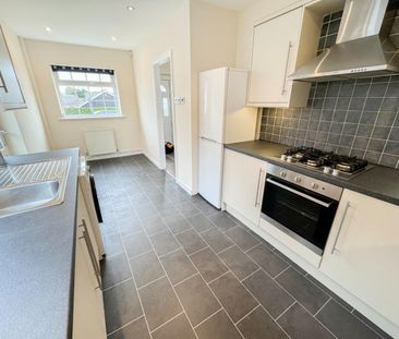 3 bedroom Bungalow To Let - Photo 5