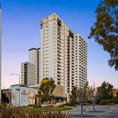 Penthouse Living with Incredible Views - Photo 4