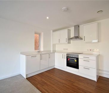 2 bedroom apartment to rent - Photo 4