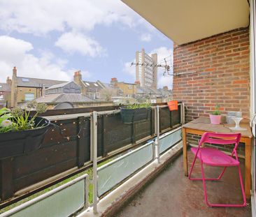 2 bedroom flat to rent - Photo 4