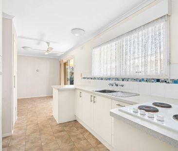 Family living in Belmont's heart - Photo 5