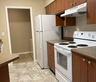 APRIL TERRACE - 315 - AT315 - Photo 2