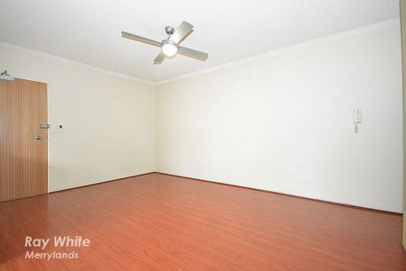 Right on the border of Parramatta CBD! - Photo 3