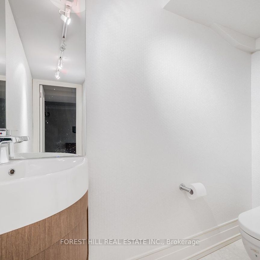 For Lease - 19 Vesta Drive, Toronto, Ontario - Photo 1