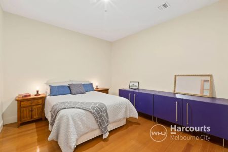 Fully Furnished on Market - *6 to 7 Month Lease ONLY* - Photo 3