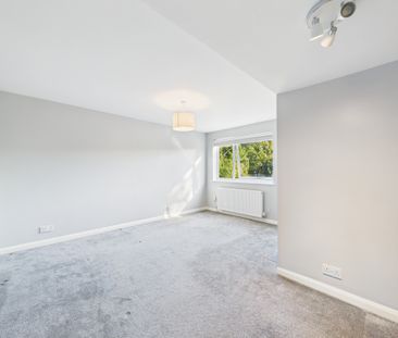 Sutton Close, Beckenham, BR3, London - Photo 2