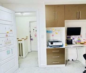 4 bedroom terraced house to rent - Photo 6