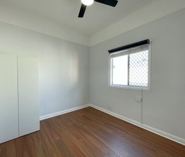 Charming, Breezy Home with City Glimpses! - Photo 2