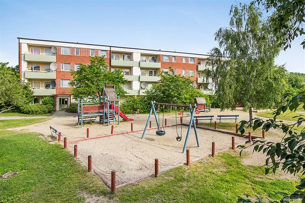 Karl Hovbergsgatan 25 A - Foto 1