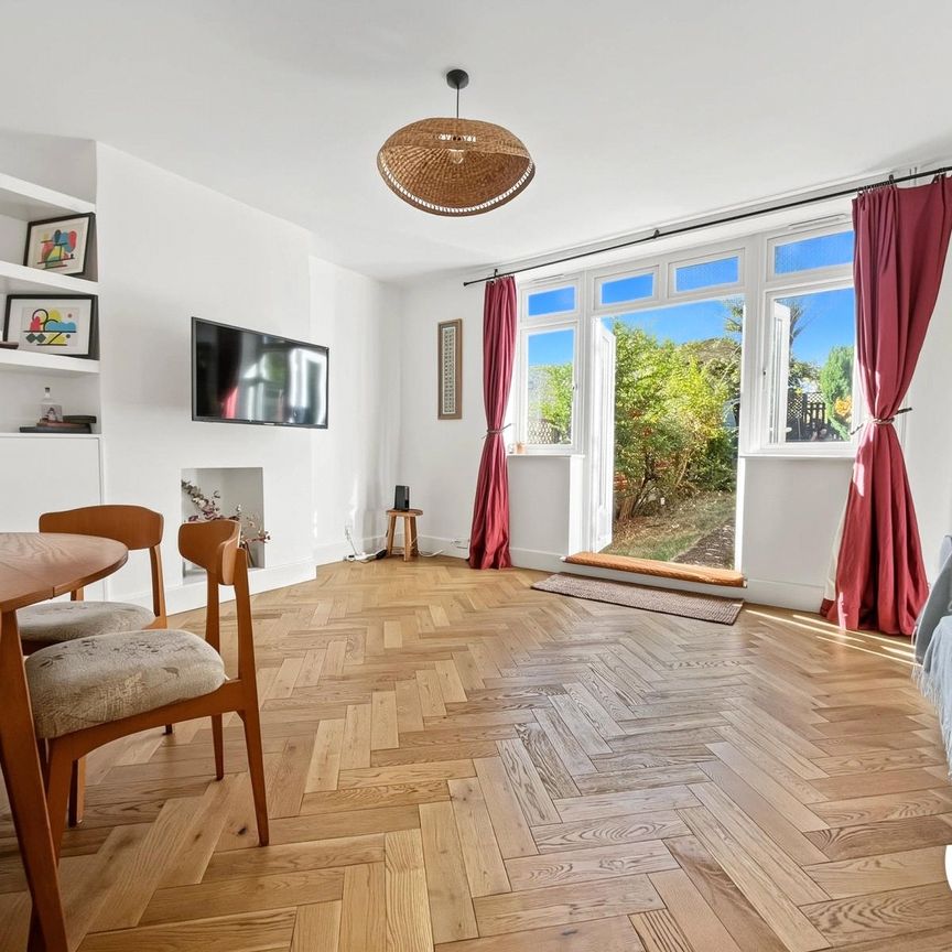 2 bedroom property to rent - Photo 1