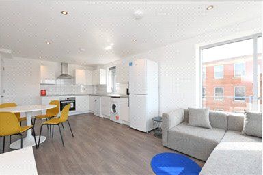 4 bedroom property to rent Rockingham Lane, Sheffield, South Yorkshire, S1 - Photo 1