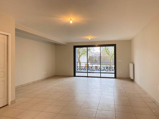 Location Appartement 3 pièces 92m² - Photo 1