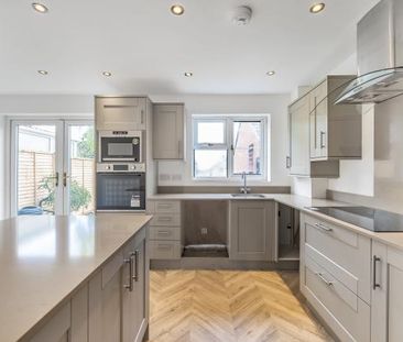 3 bedroom semi-detached house to rent - Photo 1