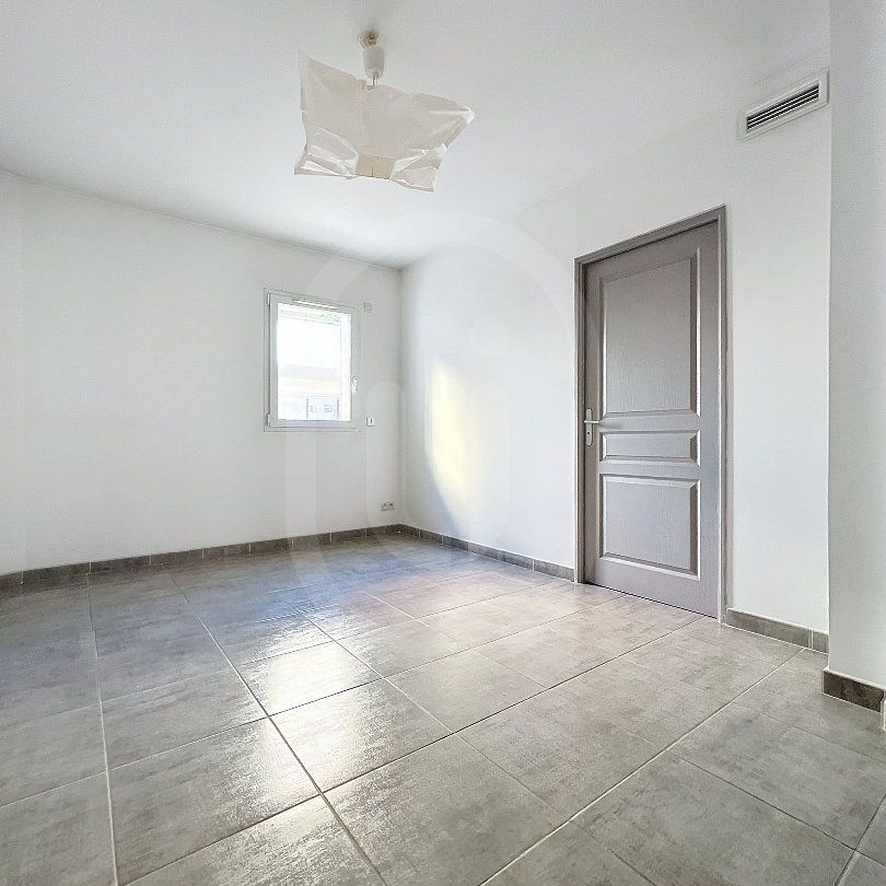 Location Appartement 3 pièces 82m² MONTPELLIER 34000 - Photo 1