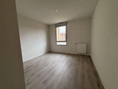 Location Appartement 2 pièces 40m² EAUNES 31600 - Photo 2