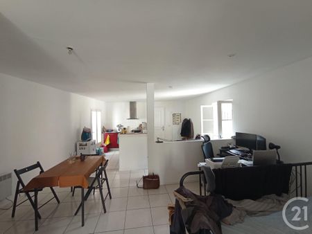 Location Appartement 3 pièces 72m² GRAULHET 81300 - Photo 2