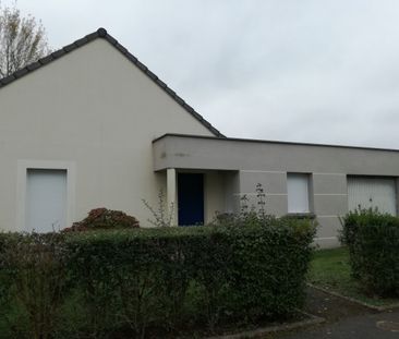 Location Maison 4 pièces 78 m² Châtillon-sur-Indre - Photo 1