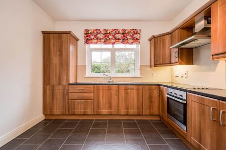 30 Breton Gardens, LISBURN, BT28 3YZ - Photo 5