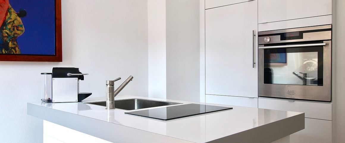 Perfect Living - Penthouse mit Balkon am Barbarossaplatz - Photo 1