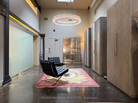 i-Zone Lofts 326 - Photo 5