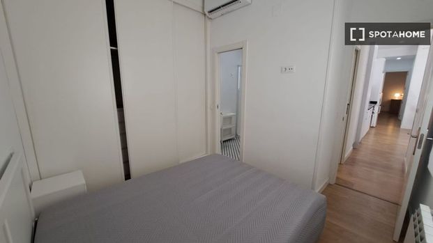 3 room luxury Flat for rent in Madrid, Autonomous Region of Madrid - Photo 1
