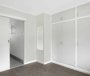 Renovated apartments located in the heart of G... - Photo 2